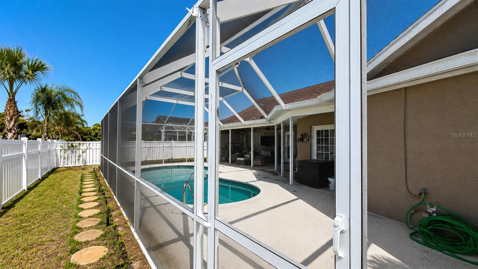 SEVEN HILLS - Residential