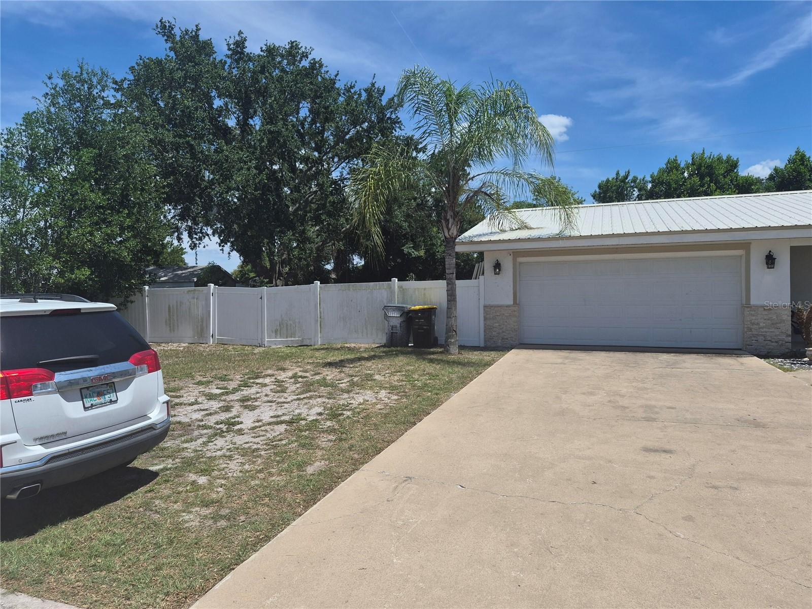 LEISURE SHORES - Residential