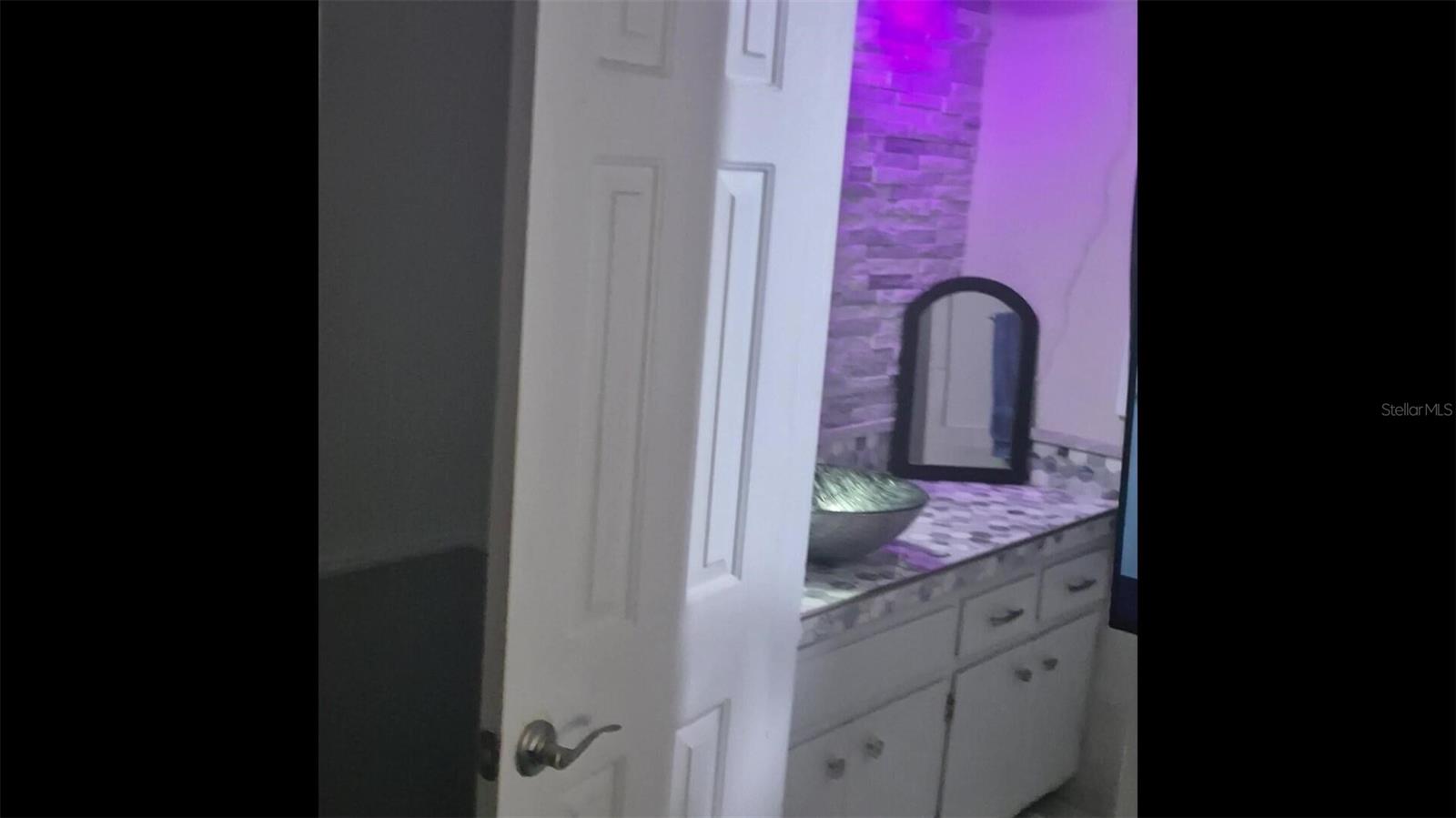 LEISURE SHORES - Residential