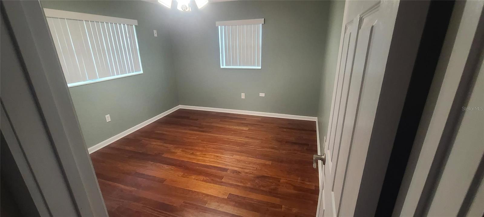 LEISURE SHORES - Residential