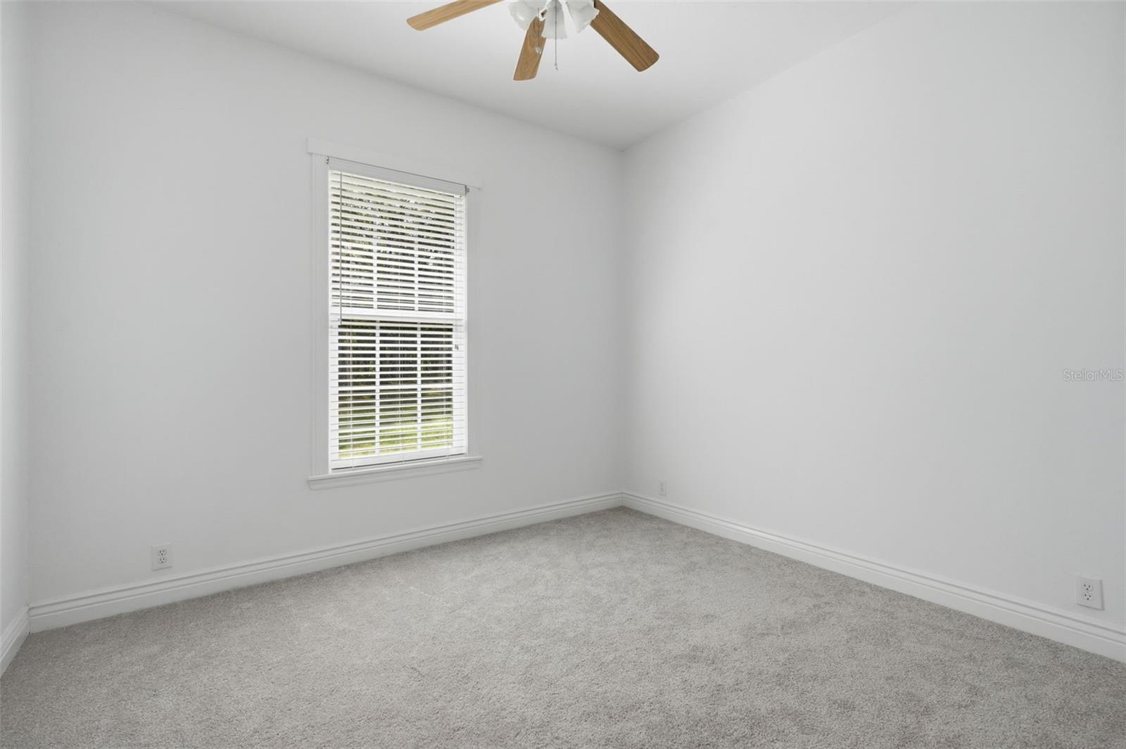 W1/2 OF NW1/4 OF SE1/4 OF NE1/4 PRB 702 PGS 650-57 - Residential