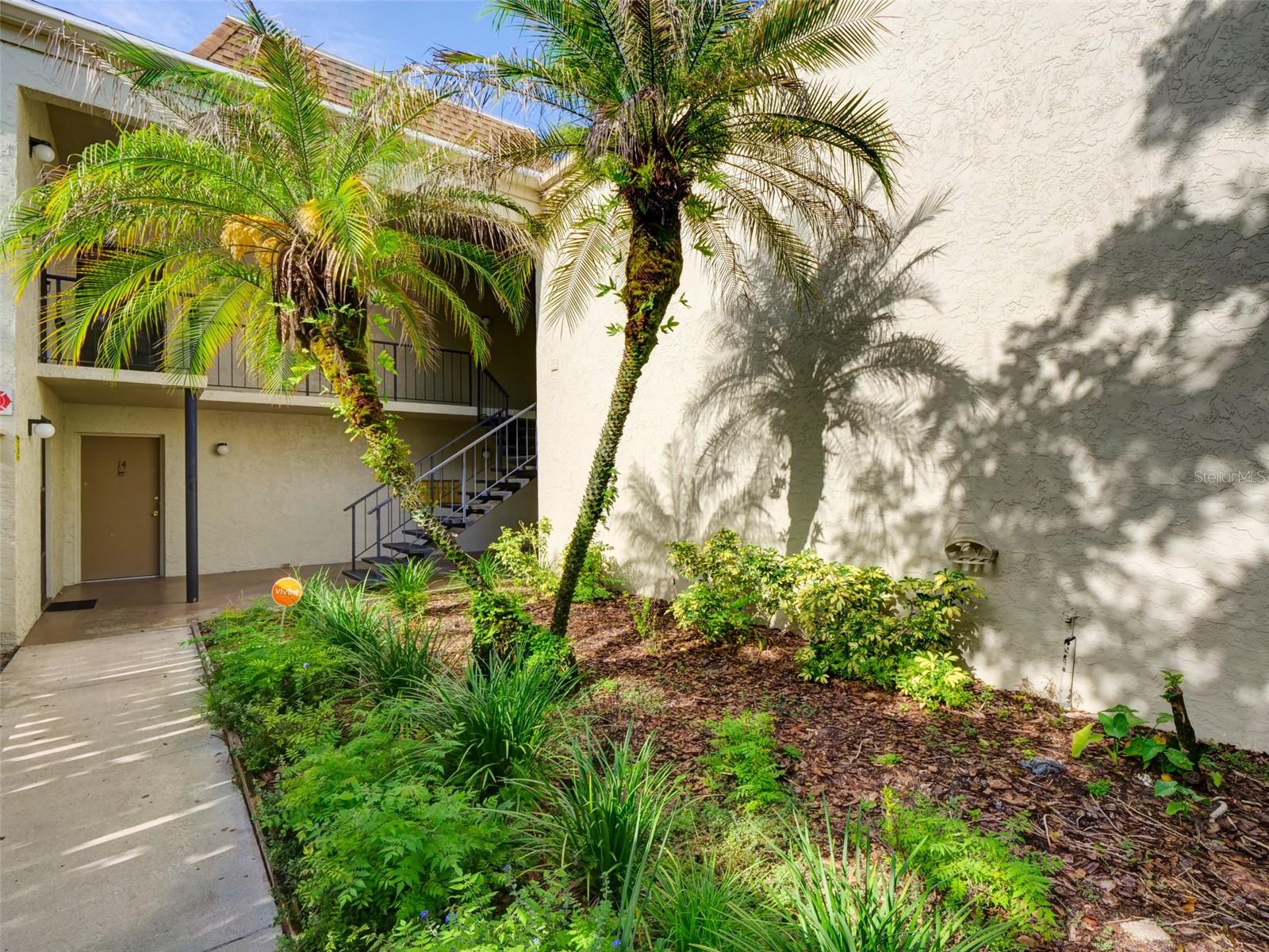 WIMBLEDON PARK CONDO 01 - Residential