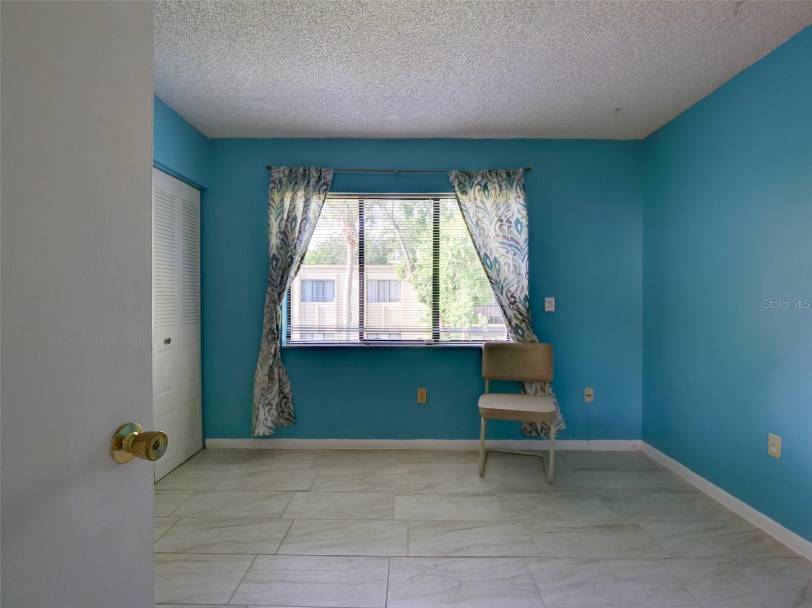 WIMBLEDON PARK CONDO 01 - Residential