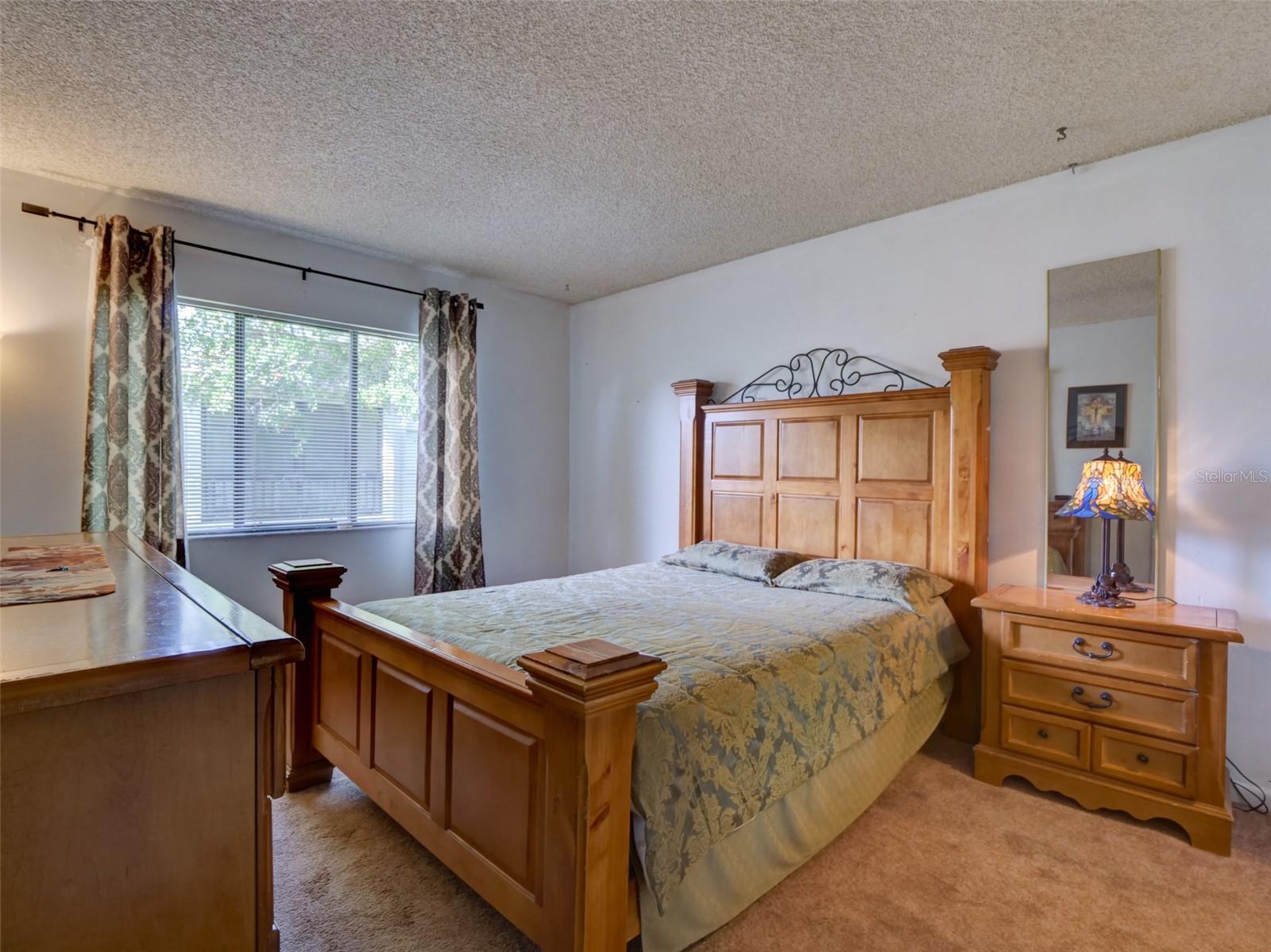 WIMBLEDON PARK CONDO 01 - Residential