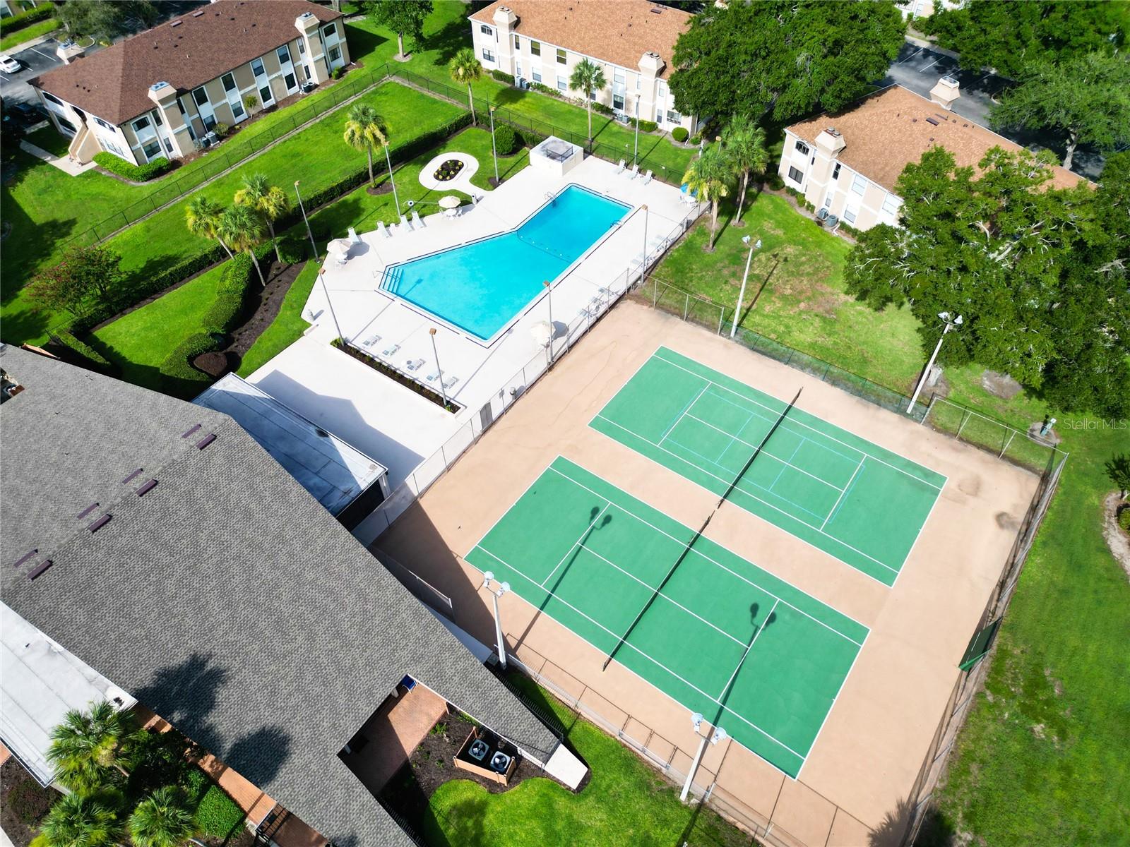 WIMBLEDON PARK CONDO 01 - Residential