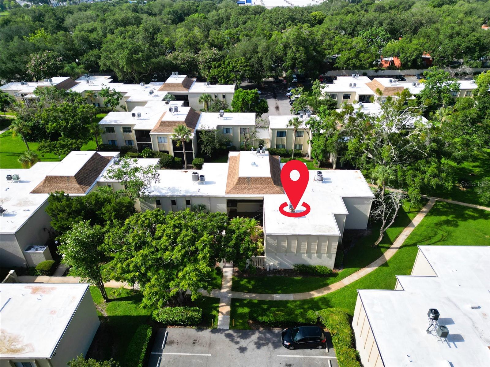 WIMBLEDON PARK CONDO 01 - Residential