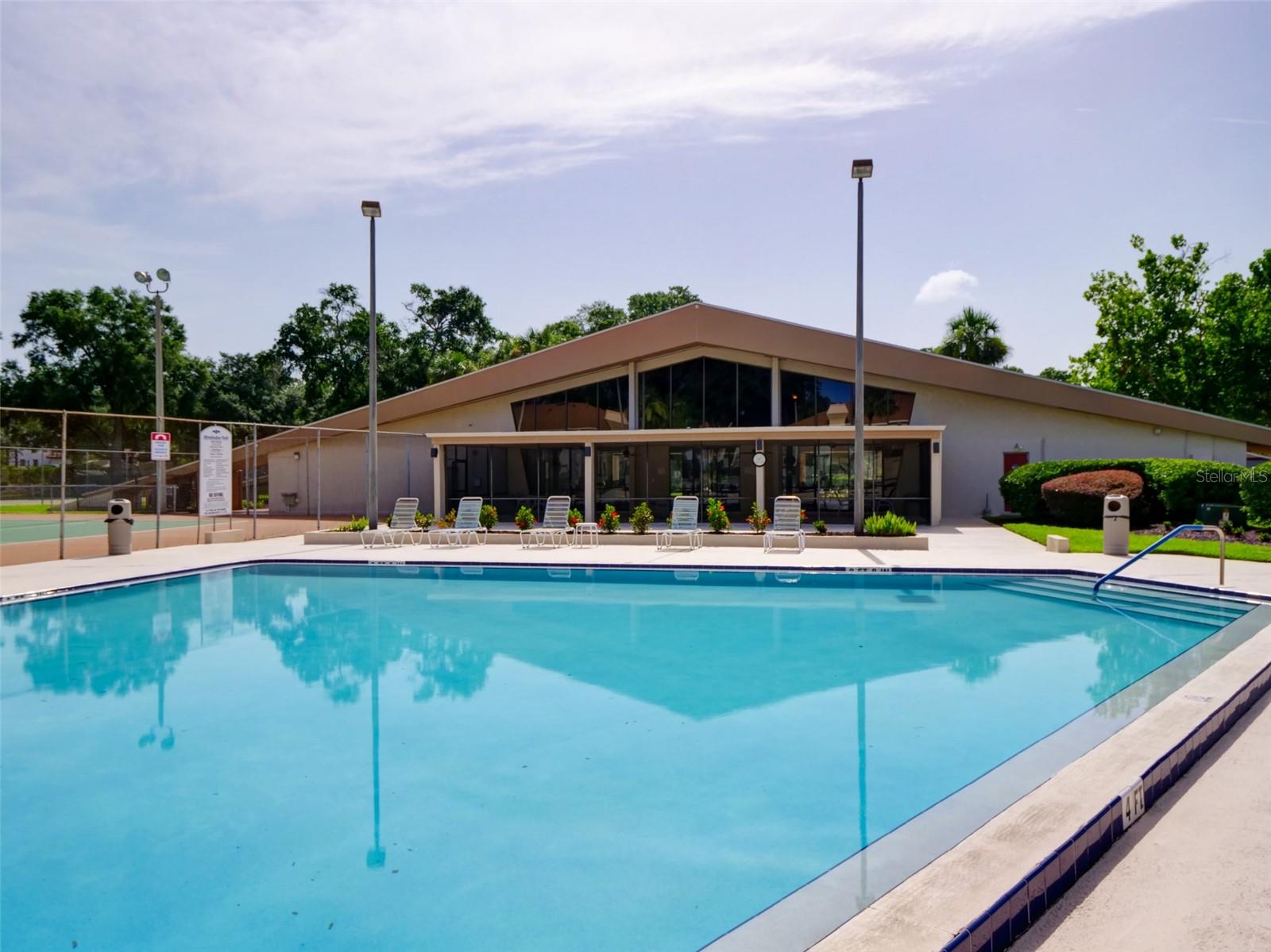 WIMBLEDON PARK CONDO 01 - Residential