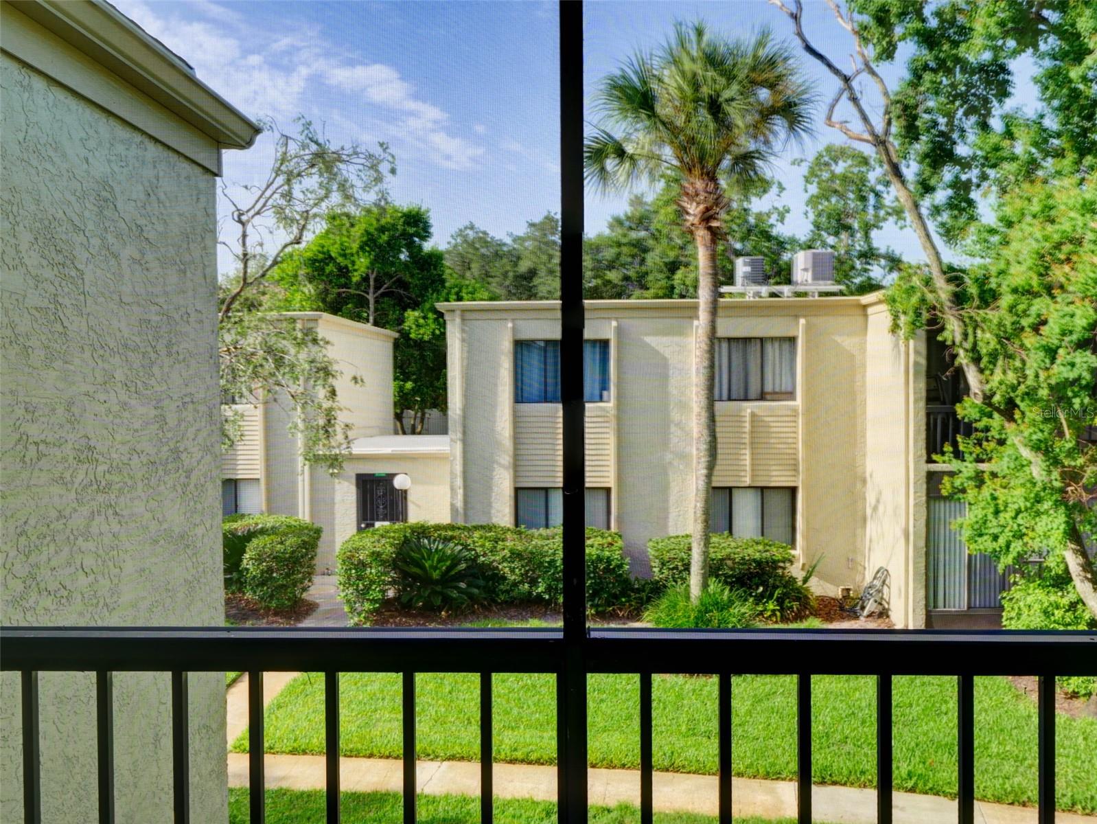 WIMBLEDON PARK CONDO 01 - Residential