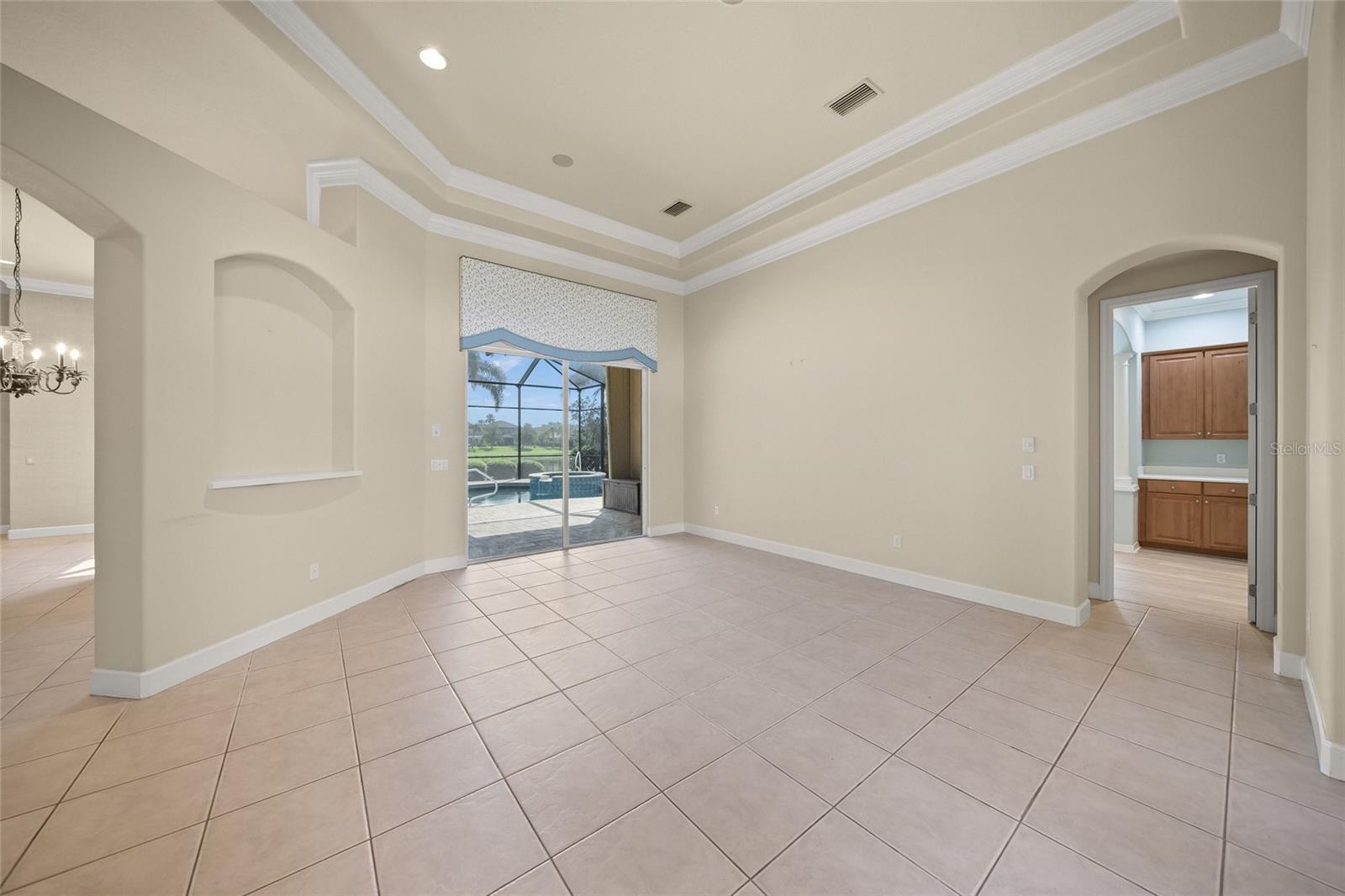 BARTON FARMS, LAUREL LAKES - Residential