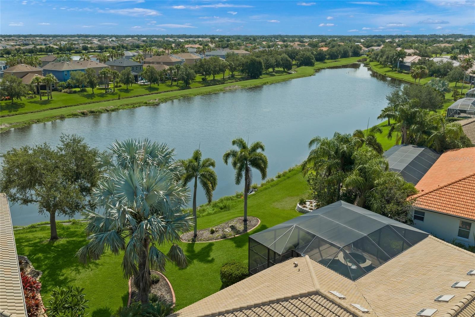BARTON FARMS, LAUREL LAKES - Residential