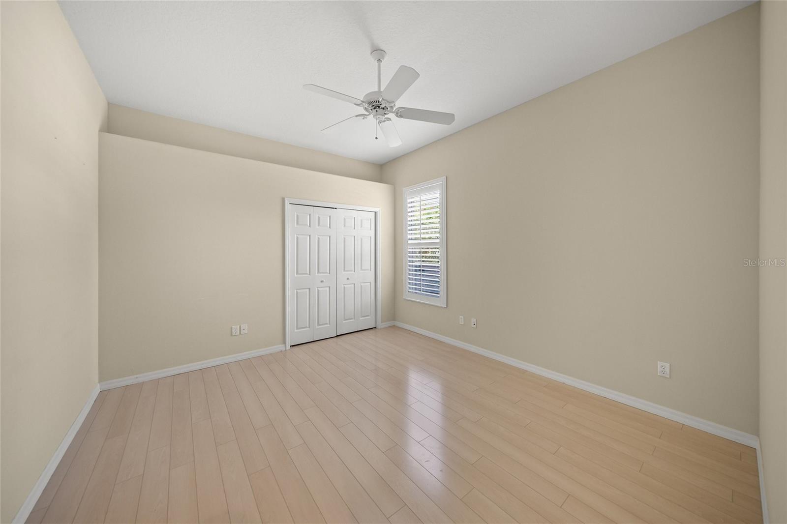 BARTON FARMS, LAUREL LAKES - Residential