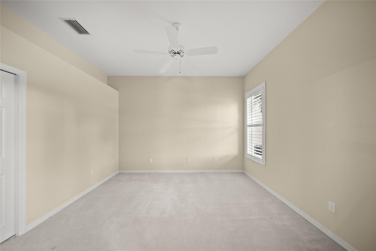 BARTON FARMS, LAUREL LAKES - Residential