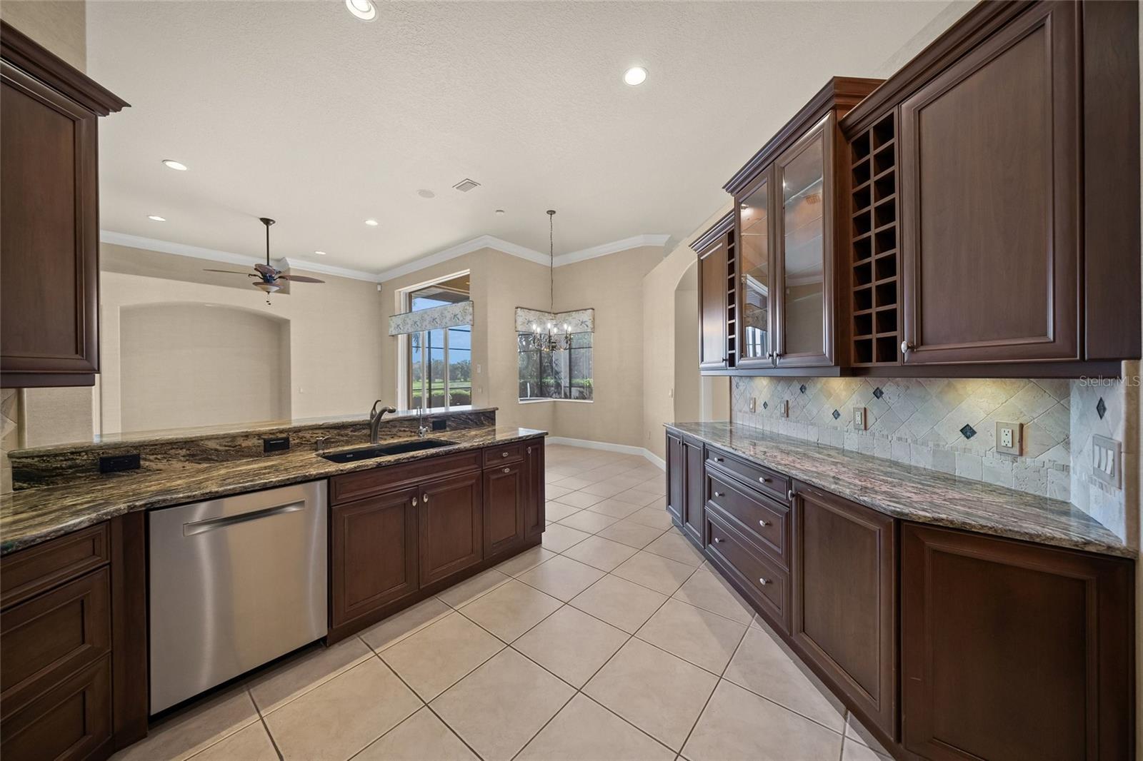 BARTON FARMS, LAUREL LAKES - Residential