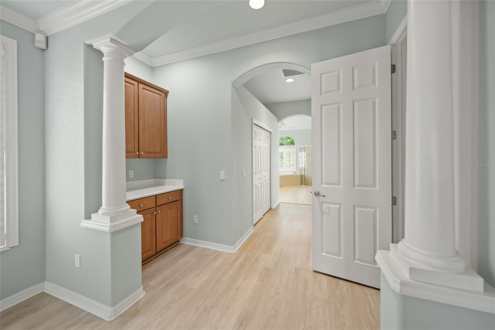 BARTON FARMS, LAUREL LAKES - Residential