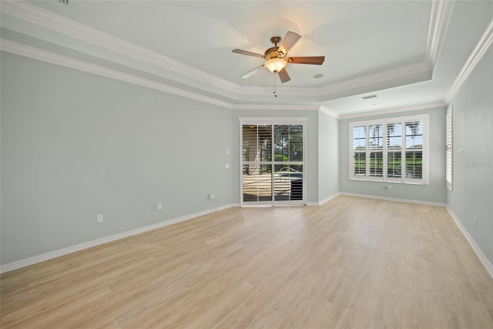 BARTON FARMS, LAUREL LAKES - Residential