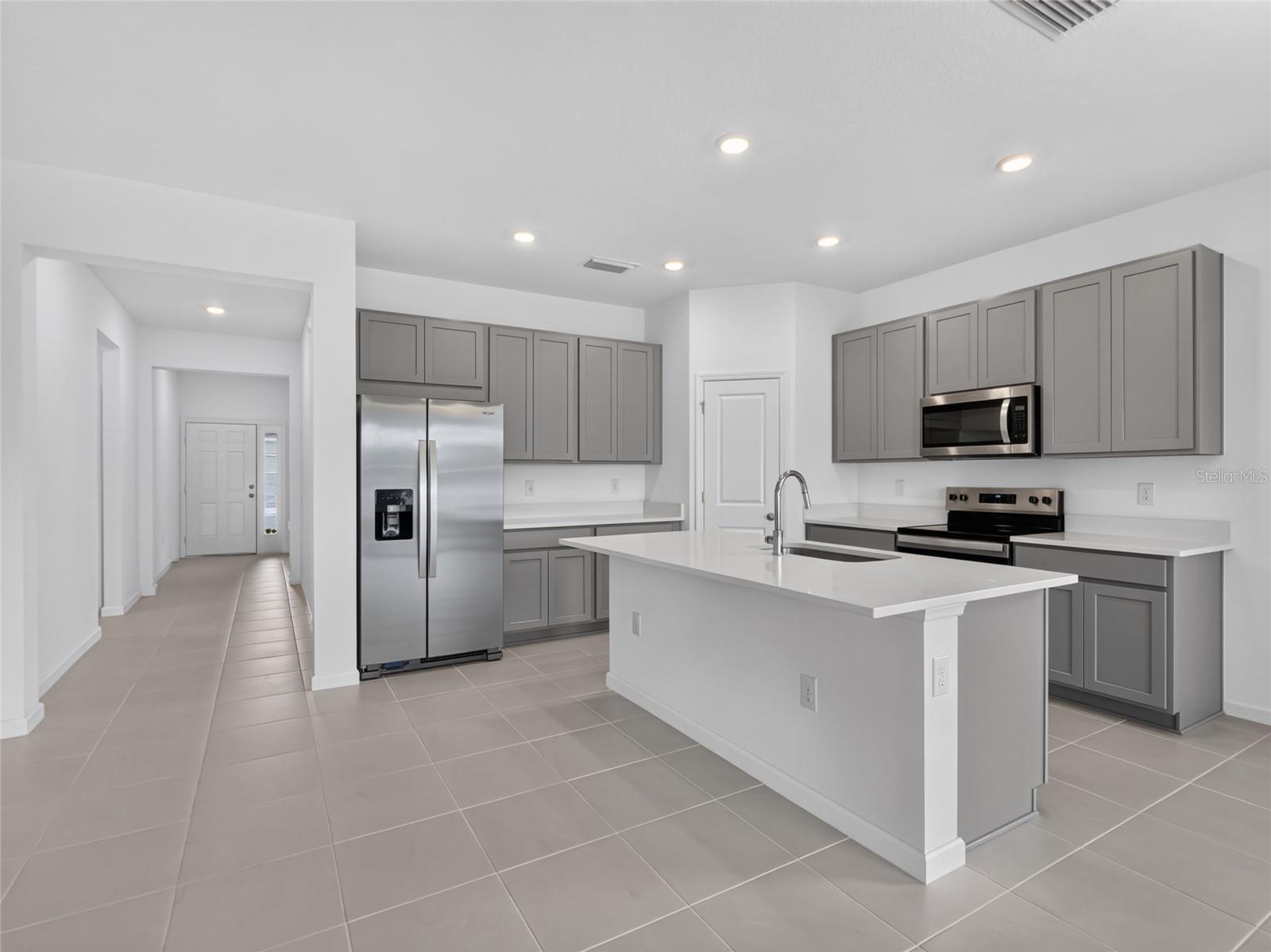 CYPRESS PARK ESTATES - Residential Lease