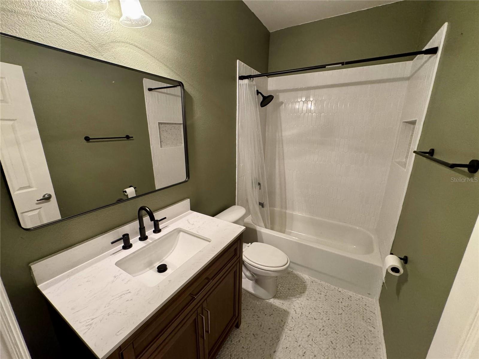 CAROLINA LANDINGS AT UNIVERSITY PLACE C - Residential Lease