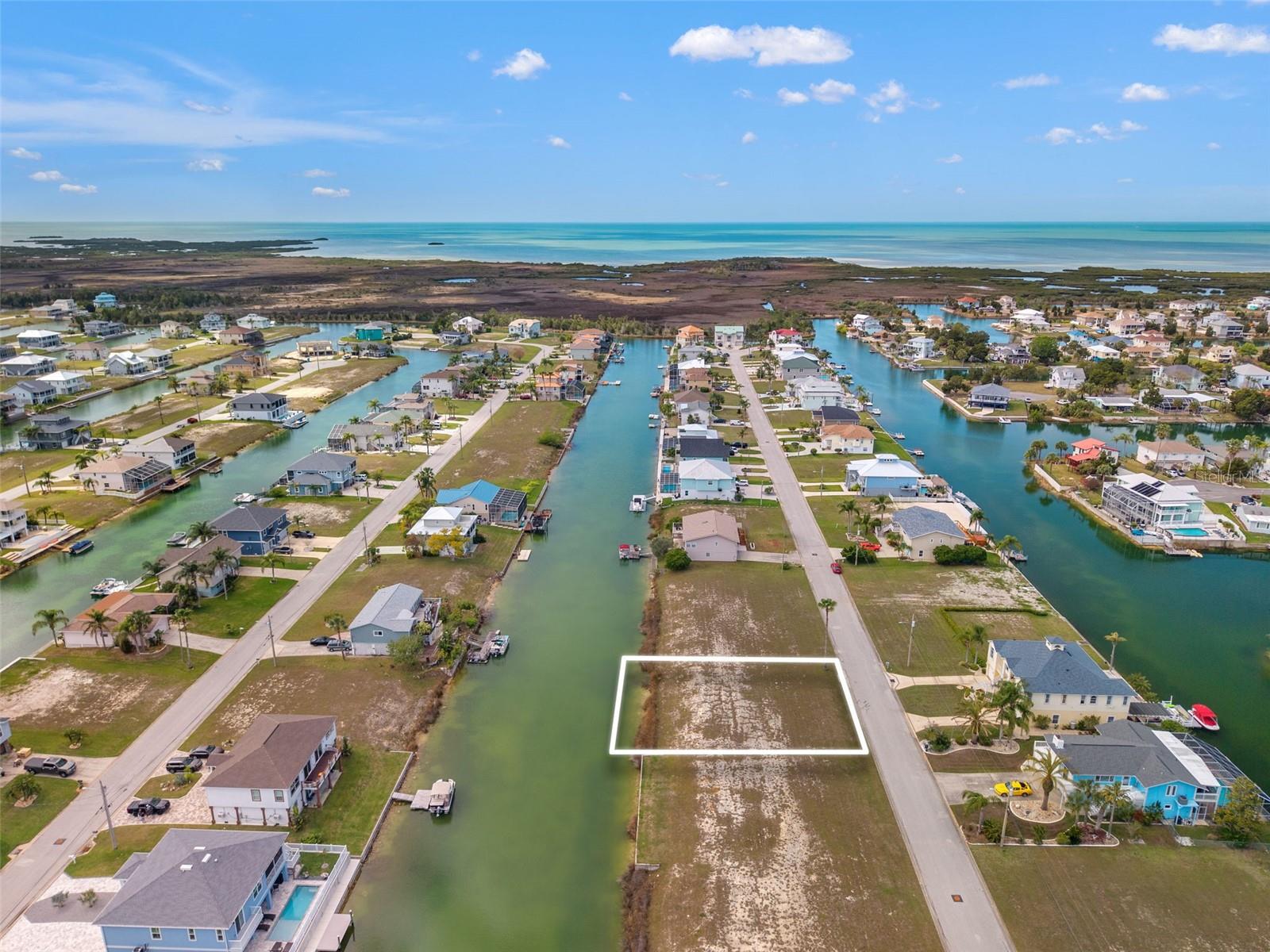 HERNANDO BEACH - Land