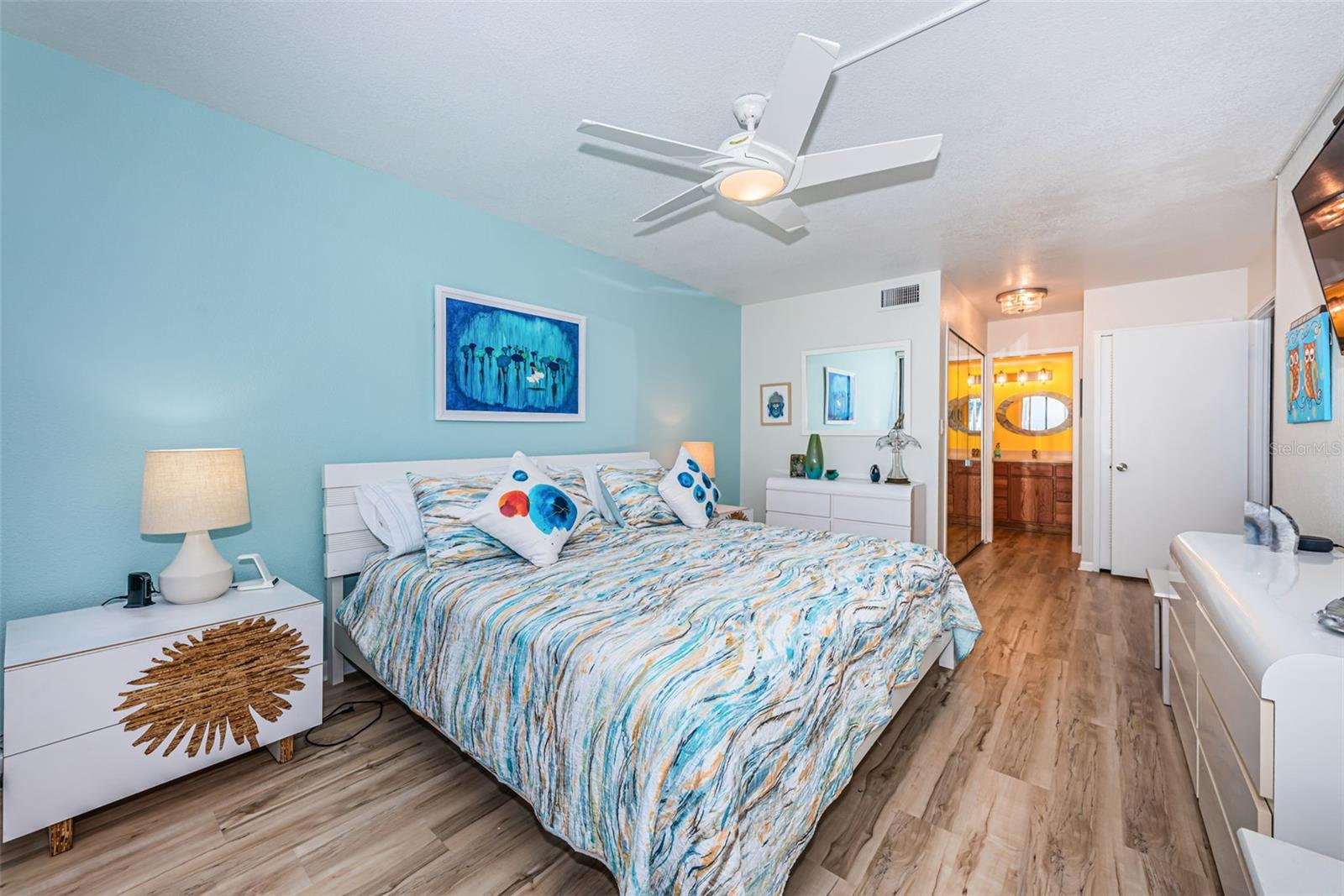 COURAGEOUS THE CONDO - Residential