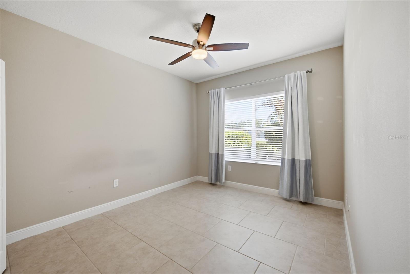 RESERVE AT SOUTH FORK PH 1 - Residential