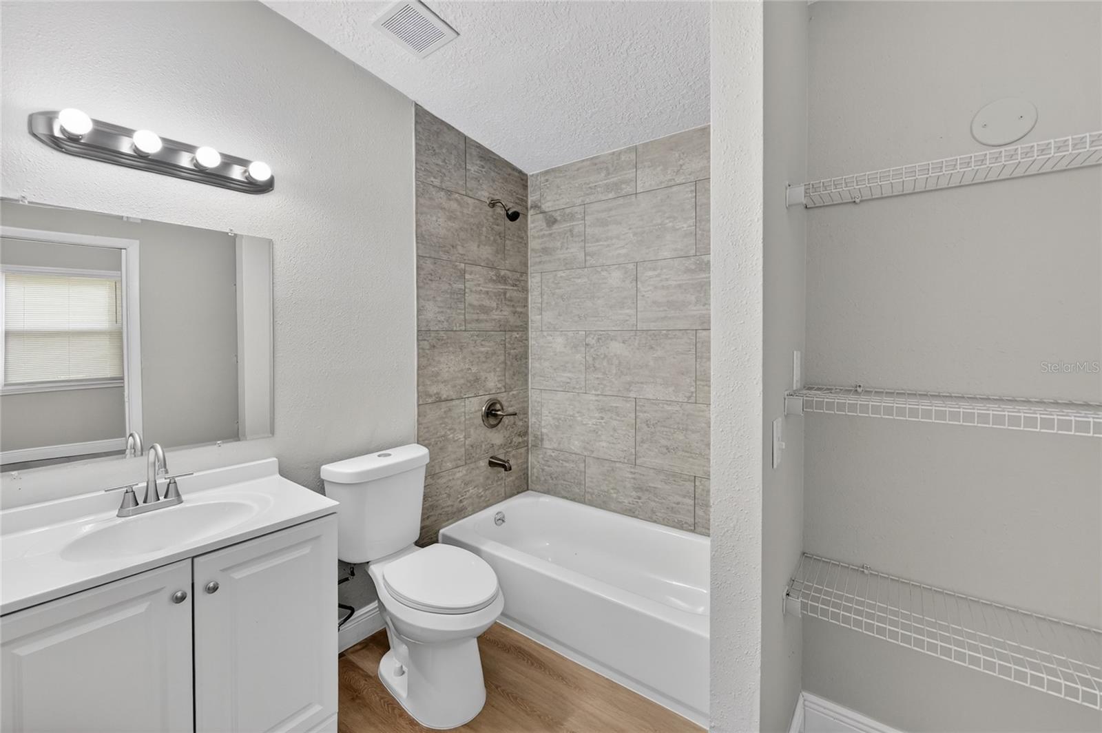 DELTONA LAKES UNIT 30 - Residential