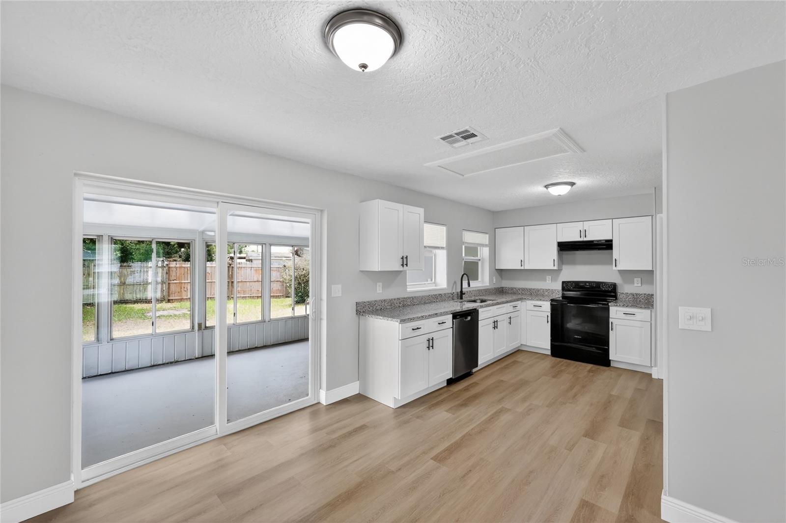 DELTONA LAKES UNIT 30 - Residential