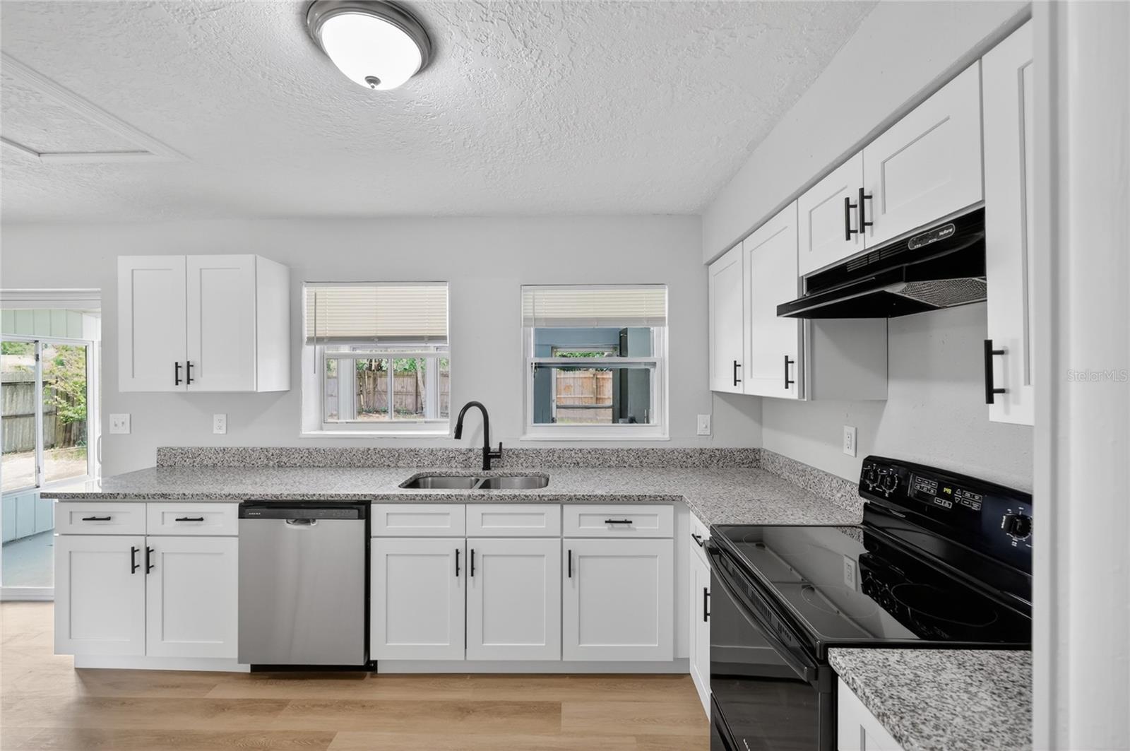 DELTONA LAKES UNIT 30 - Residential