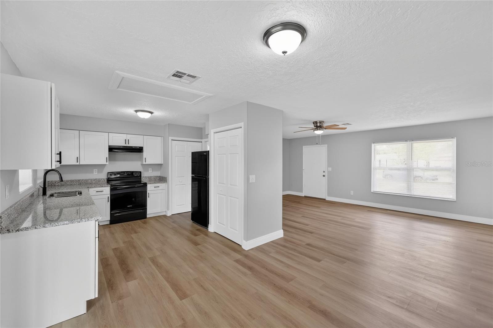 DELTONA LAKES UNIT 30 - Residential