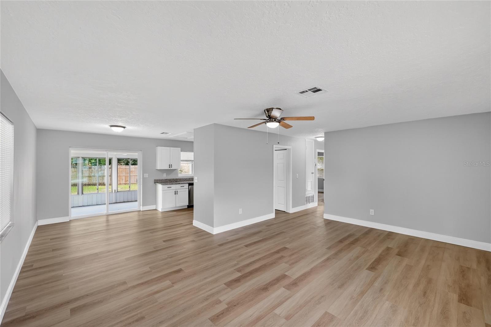 DELTONA LAKES UNIT 30 - Residential