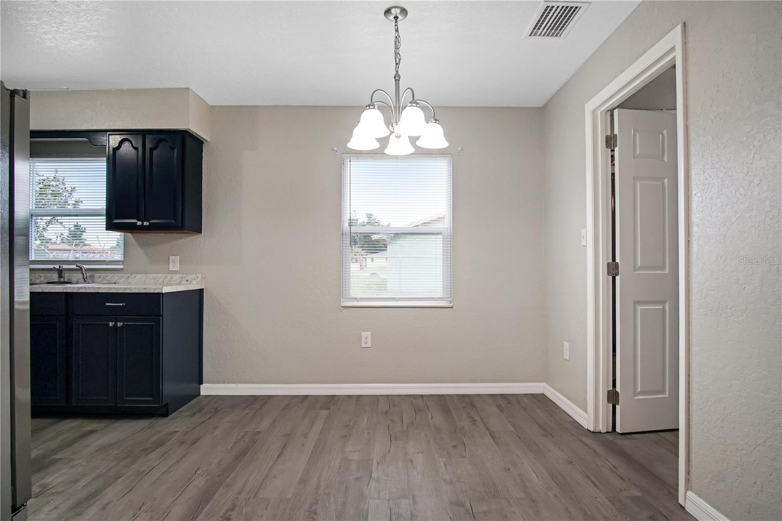 VALENCIA HILLS SUB - Residential