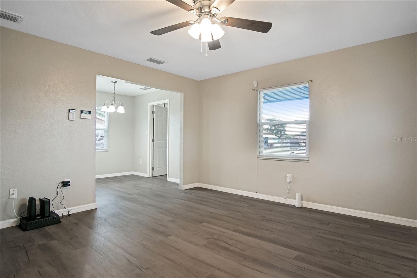 VALENCIA HILLS SUB - Residential