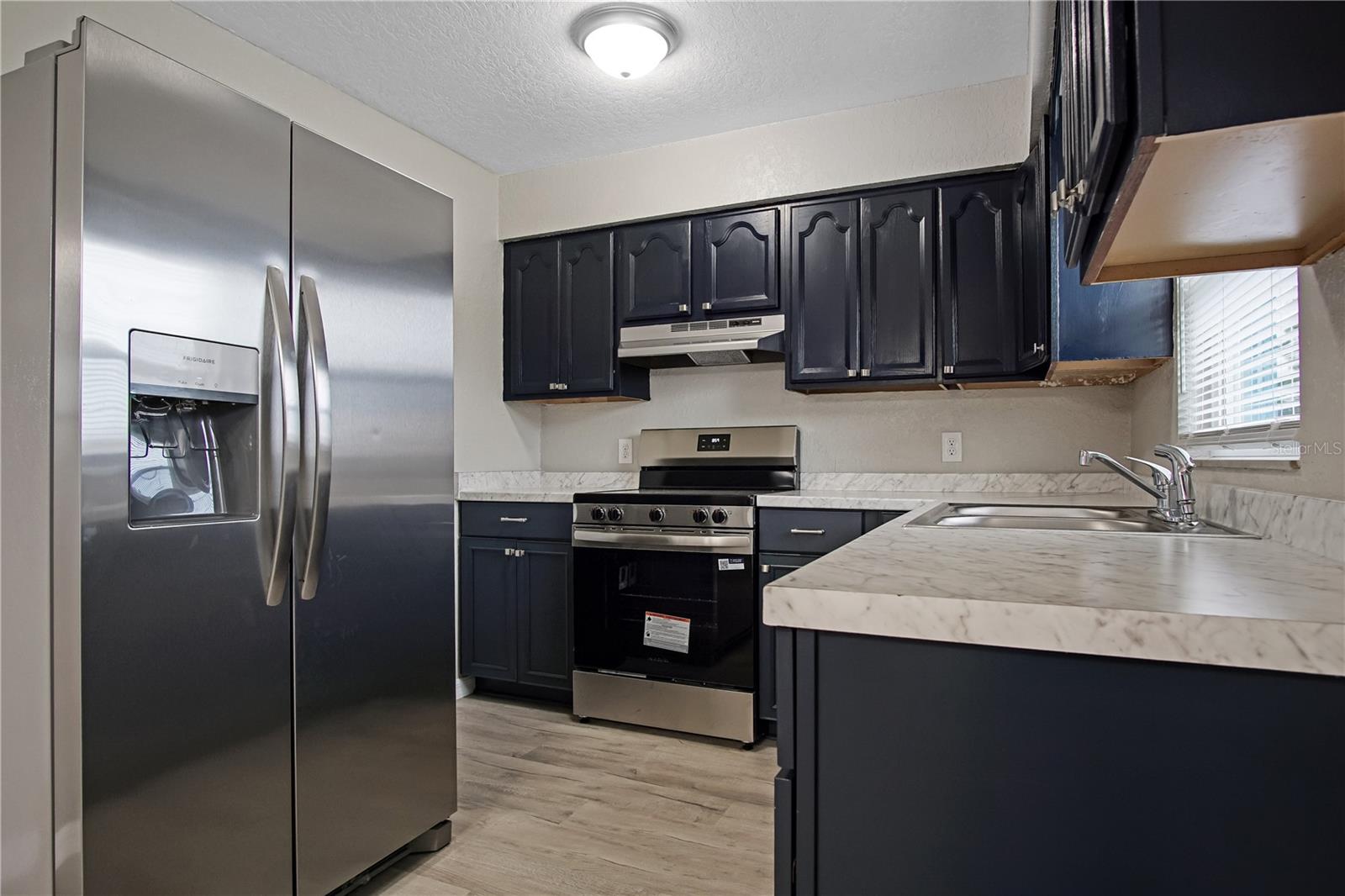 VALENCIA HILLS SUB - Residential