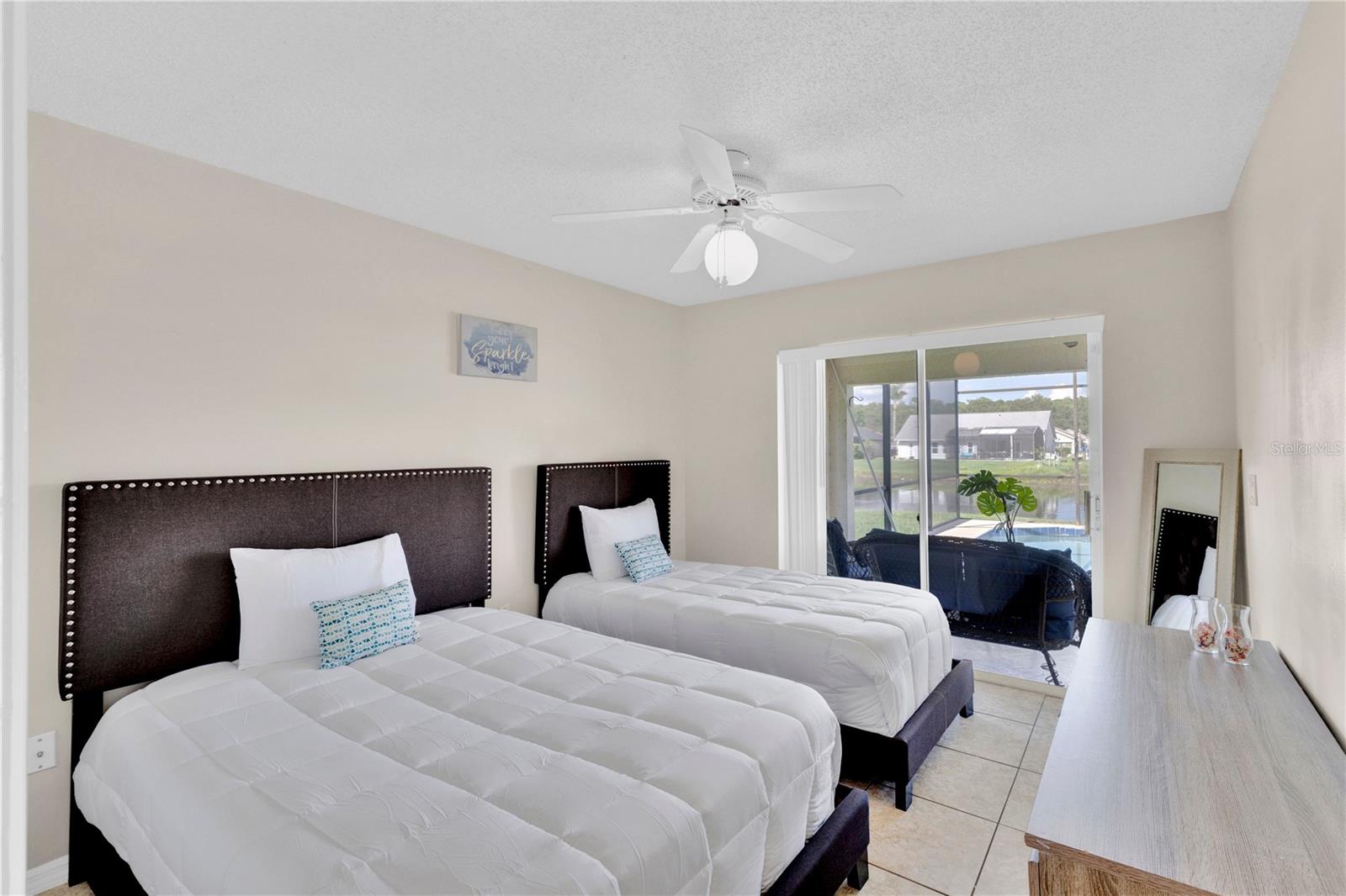 COUNTRY CREEK ESTATES - Residential Lease