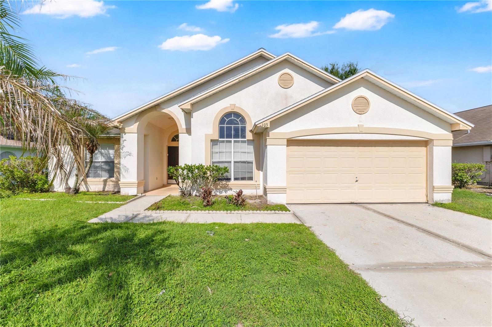 COUNTRY CREEK ESTATES - Residential Lease