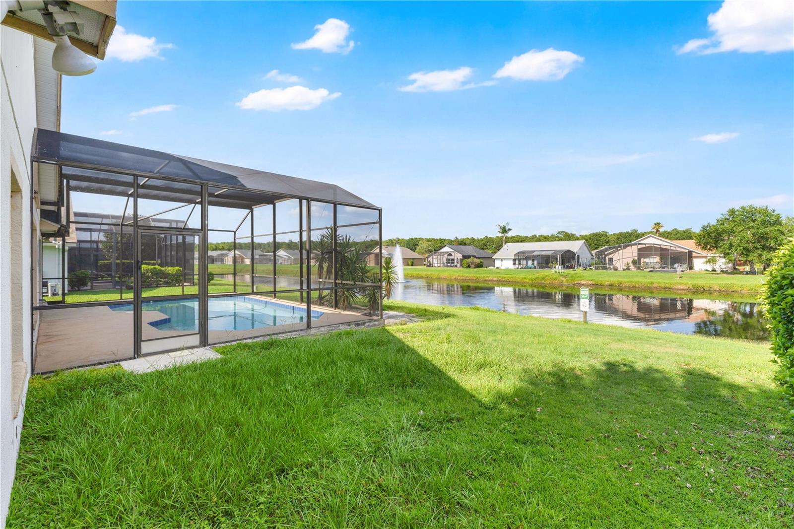COUNTRY CREEK ESTATES - Residential Lease