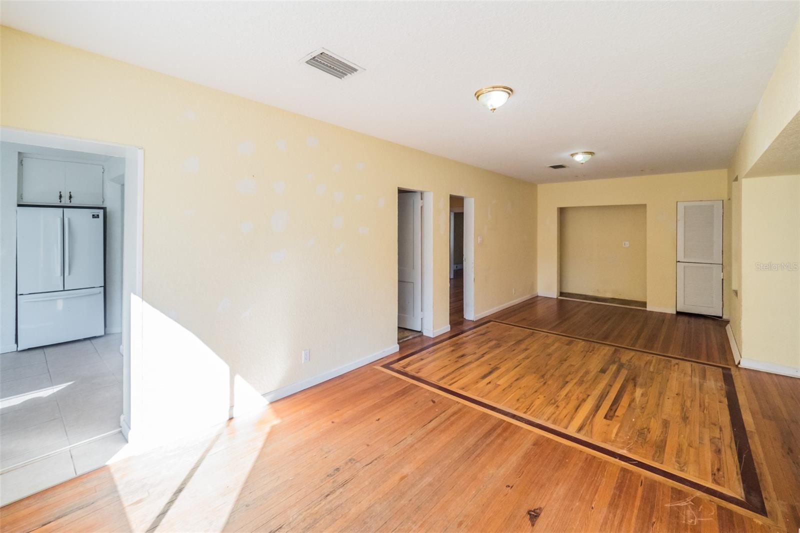 LEESBURG PALMORA PARK - Residential