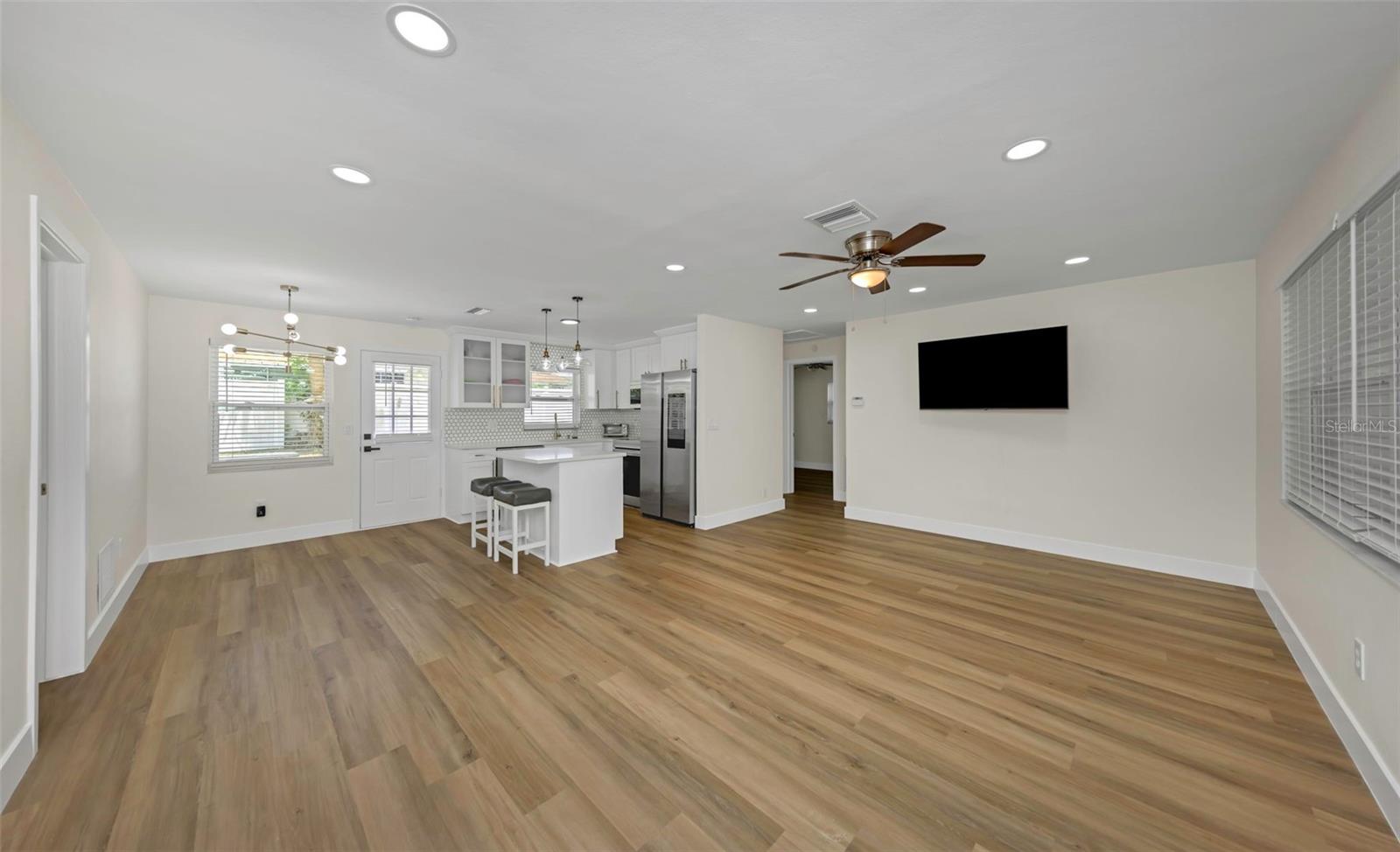 ROSERY GROVE VILLA 3RD ADD - Residential