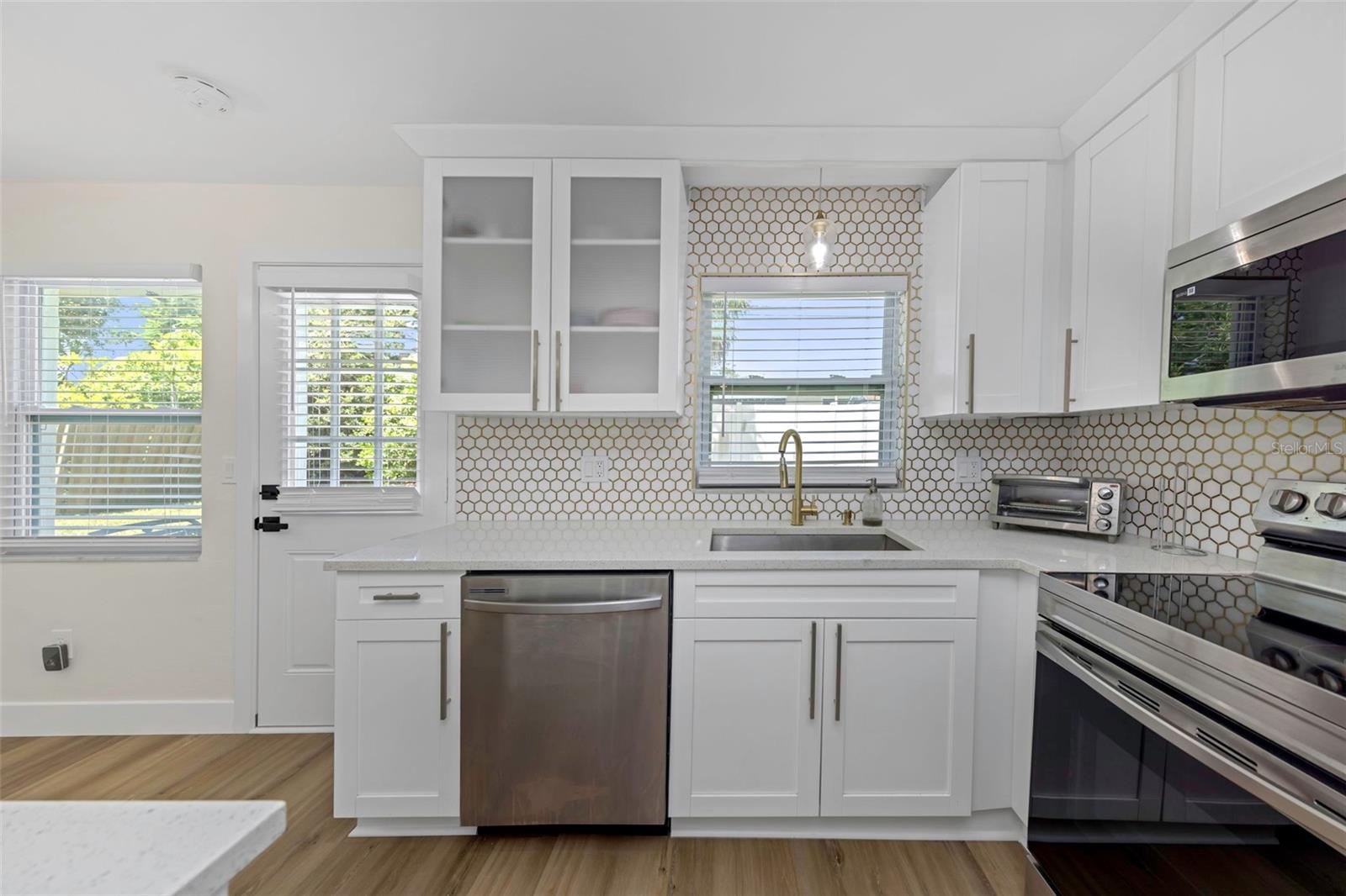 ROSERY GROVE VILLA 3RD ADD - Residential