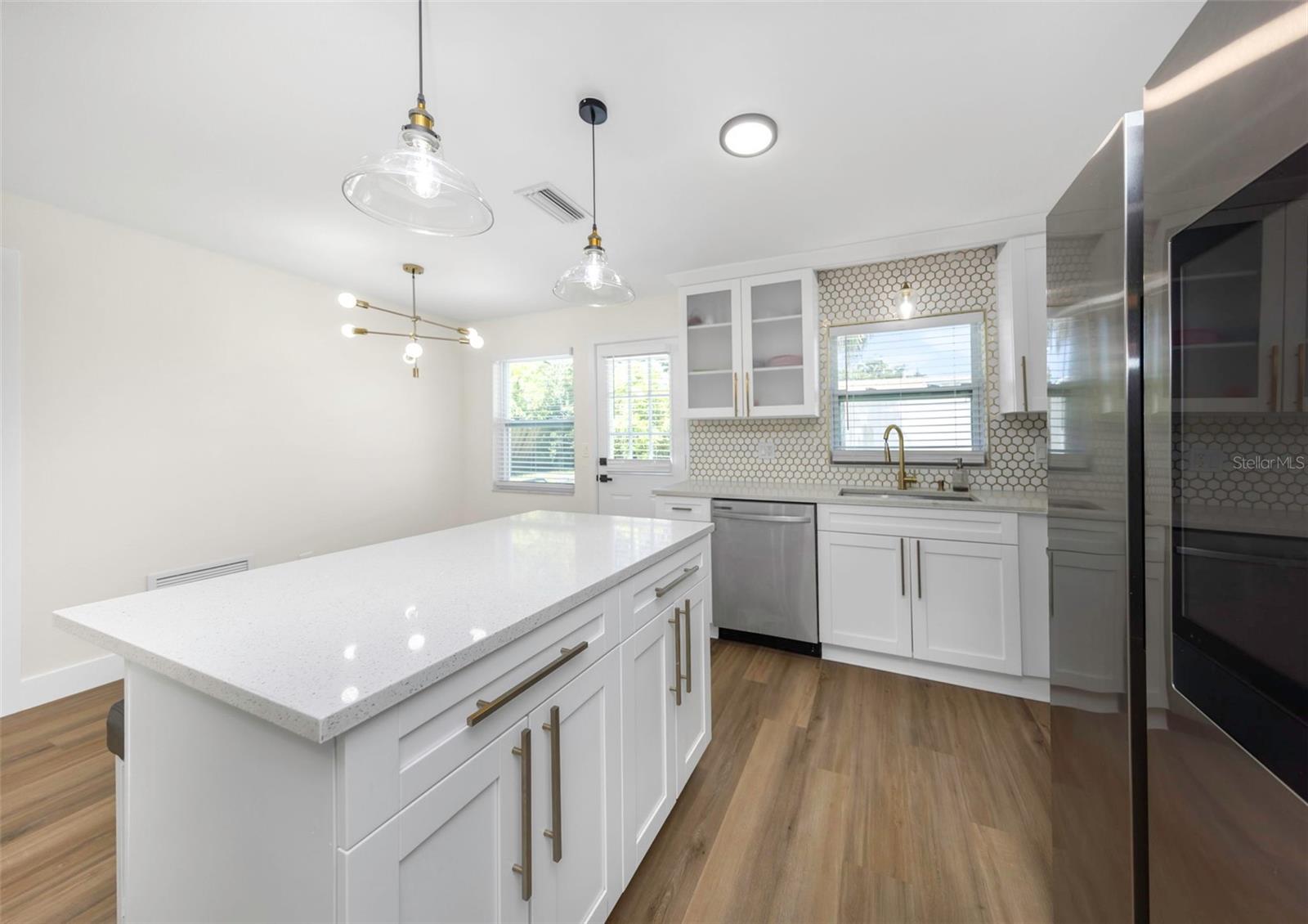 ROSERY GROVE VILLA 3RD ADD - Residential