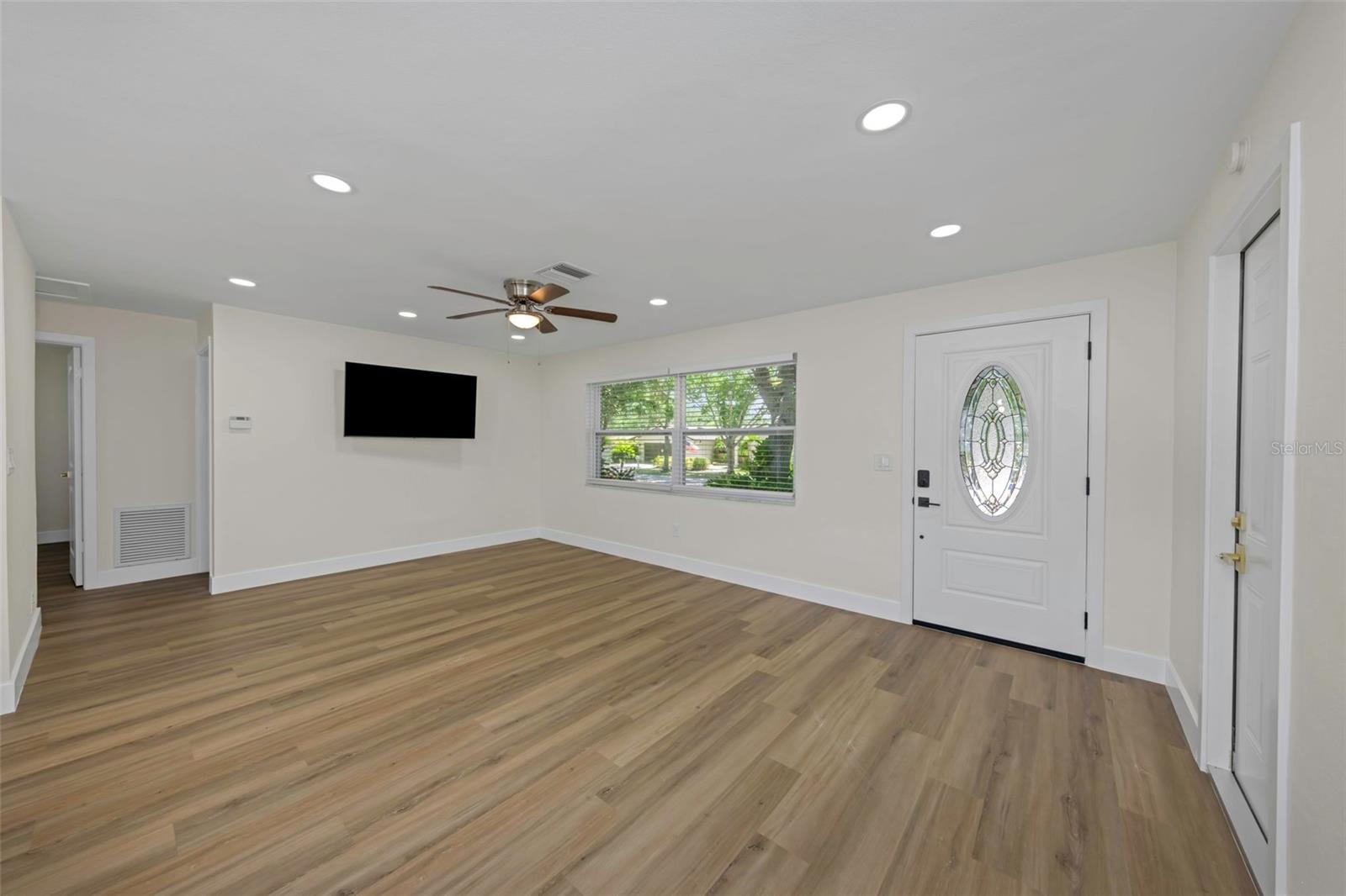 ROSERY GROVE VILLA 3RD ADD - Residential