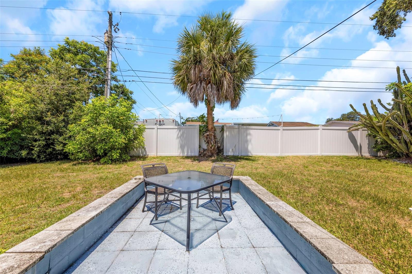 ROSERY GROVE VILLA 3RD ADD - Residential