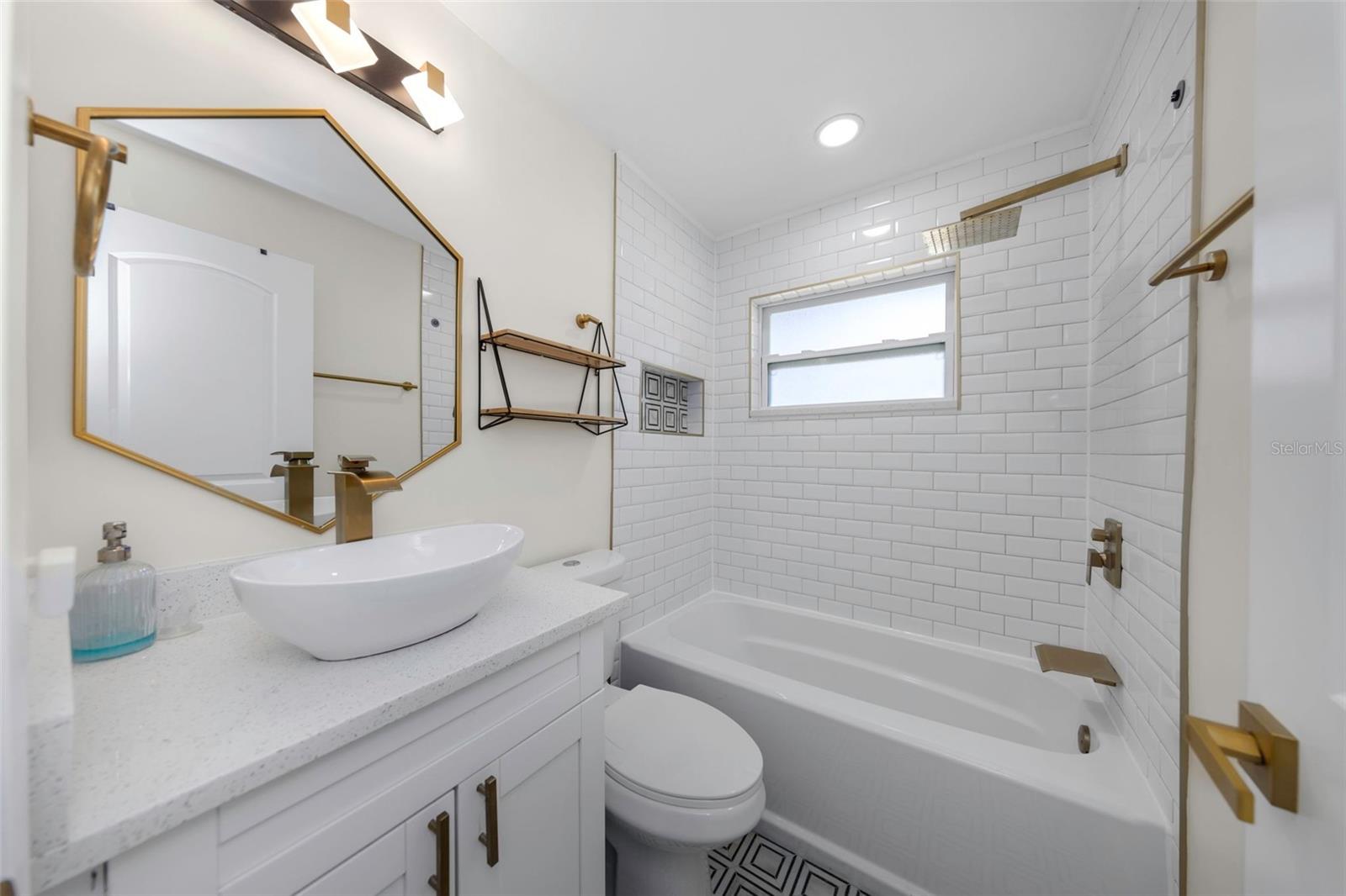 ROSERY GROVE VILLA 3RD ADD - Residential
