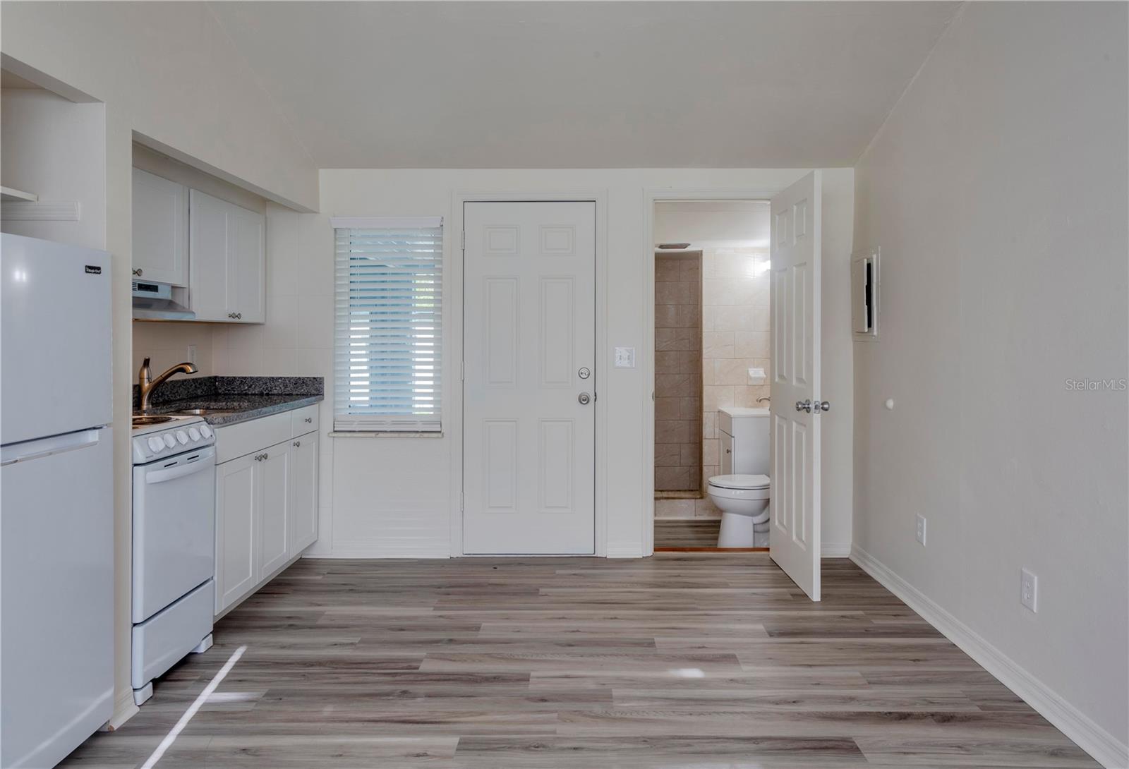 SUNSET POINT A REP - Commercial Sale