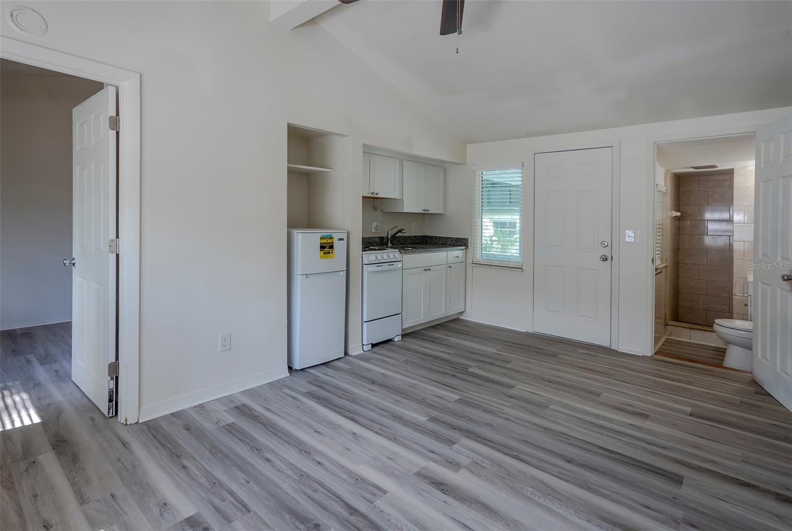 SUNSET POINT A REP - Commercial Sale