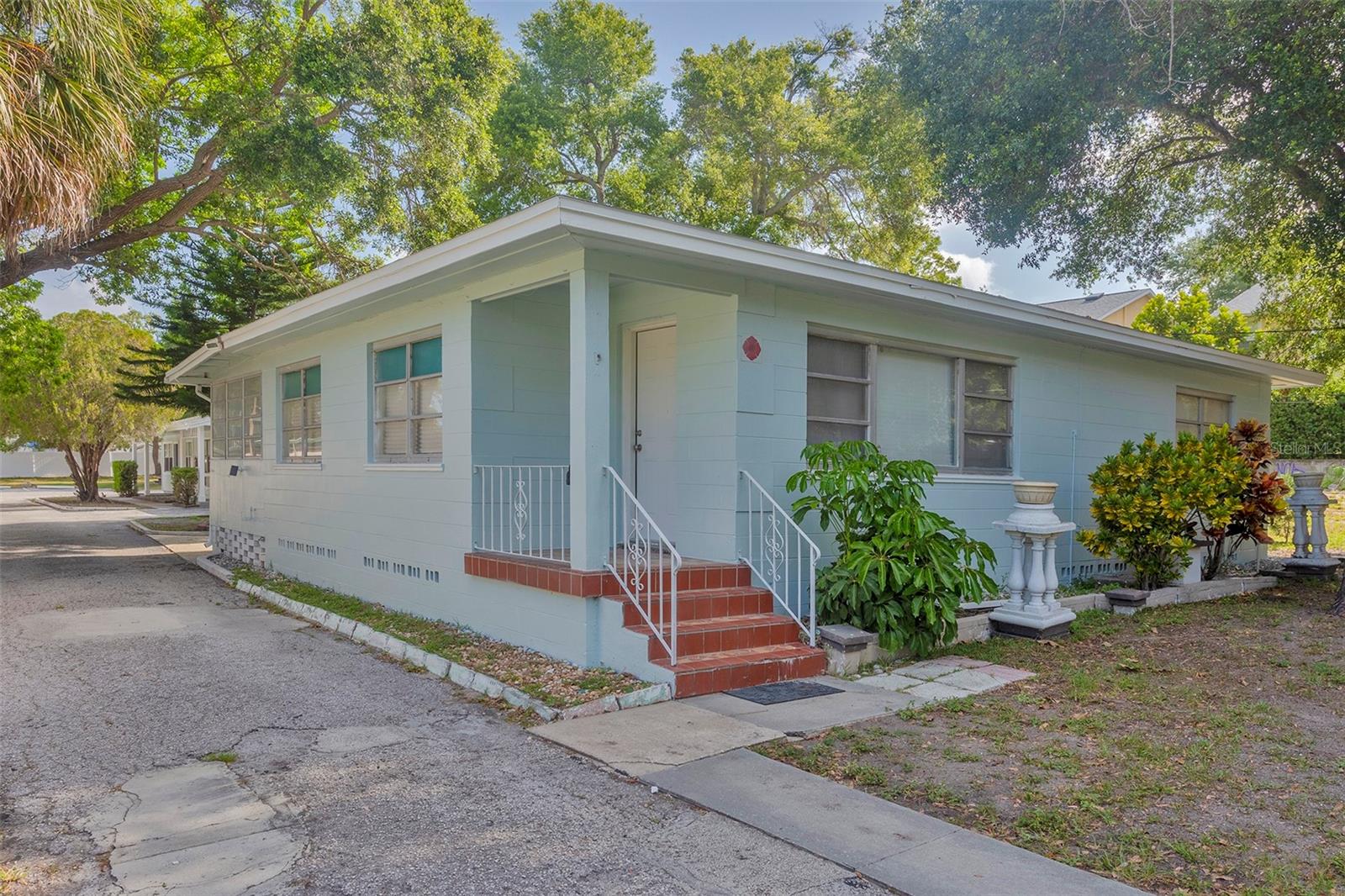 SUNSET POINT A REP - Commercial Sale