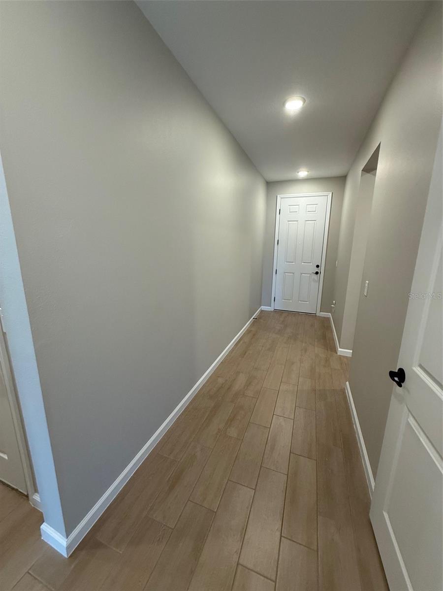 SEASONS AT PALISADES - Residential Lease