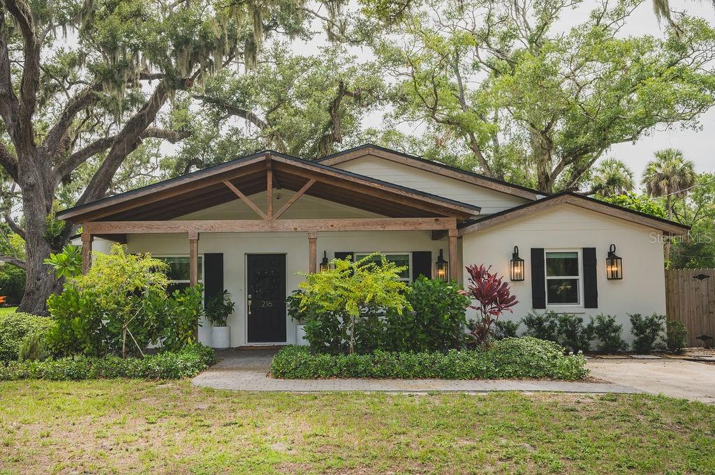 WHITAKER ESTATE - Residential