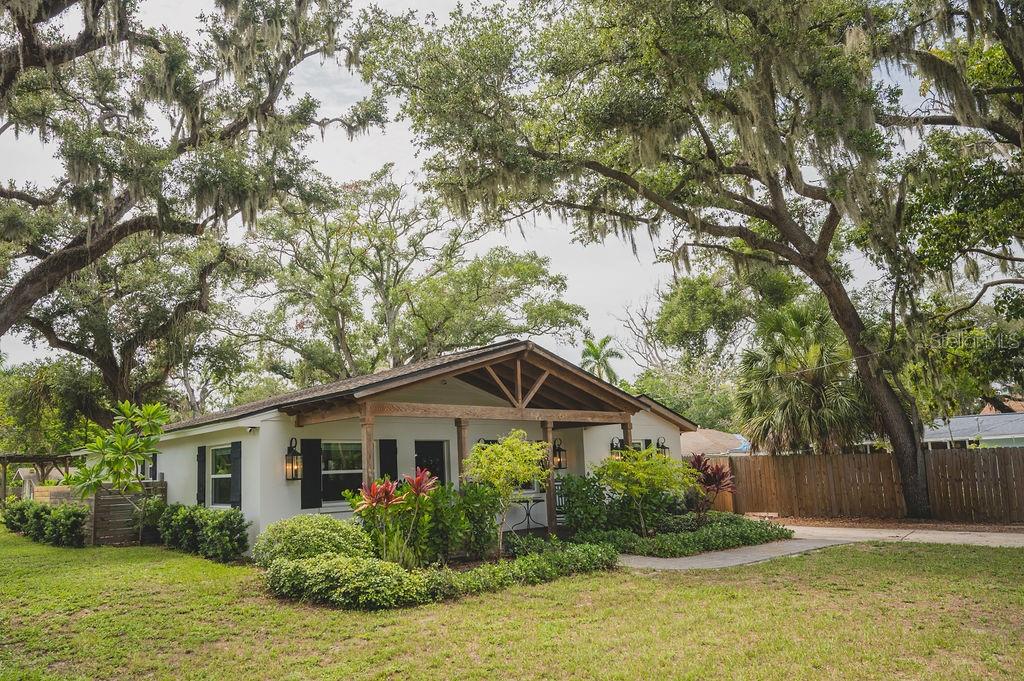 WHITAKER ESTATE - Residential