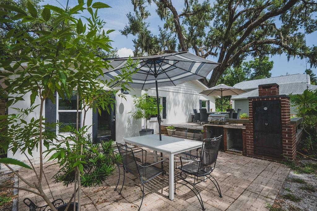 WHITAKER ESTATE - Residential