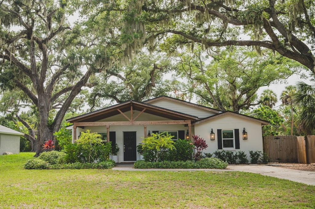 WHITAKER ESTATE - Residential